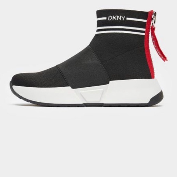 DKNY Women’s Sneakers - Picture 8 of 9